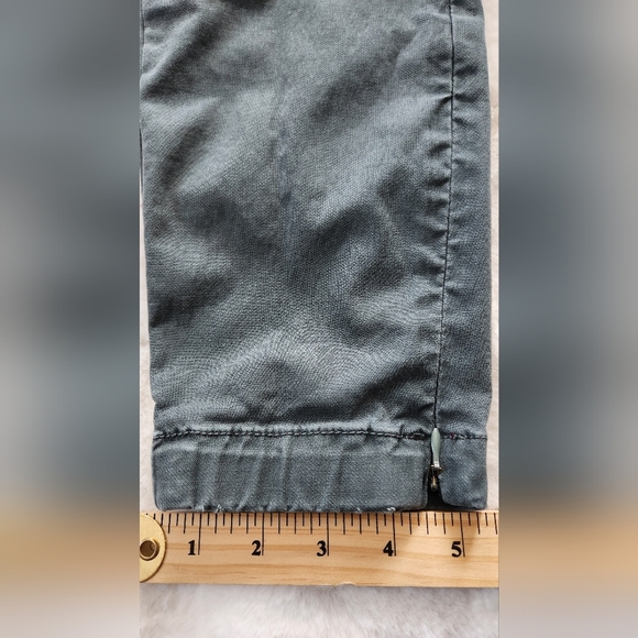 PacSun jogger with zipper and snap detail at the ankle - Picture 6 of 15